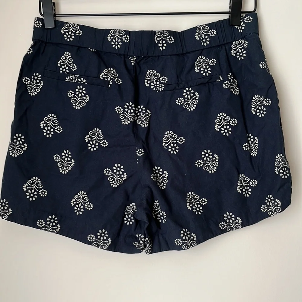 Madewell Navy Floral Shorts Size Small - Picture 4 of 7